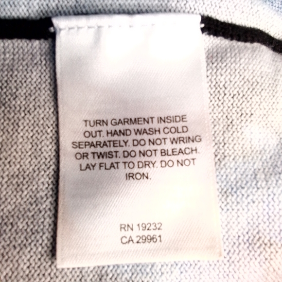 Alfred Dunner black with white and blue flowers 3/4 sleeves top L - Picture 5 of 7